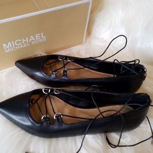 Michael Kors Tabby Flat Size 7.5